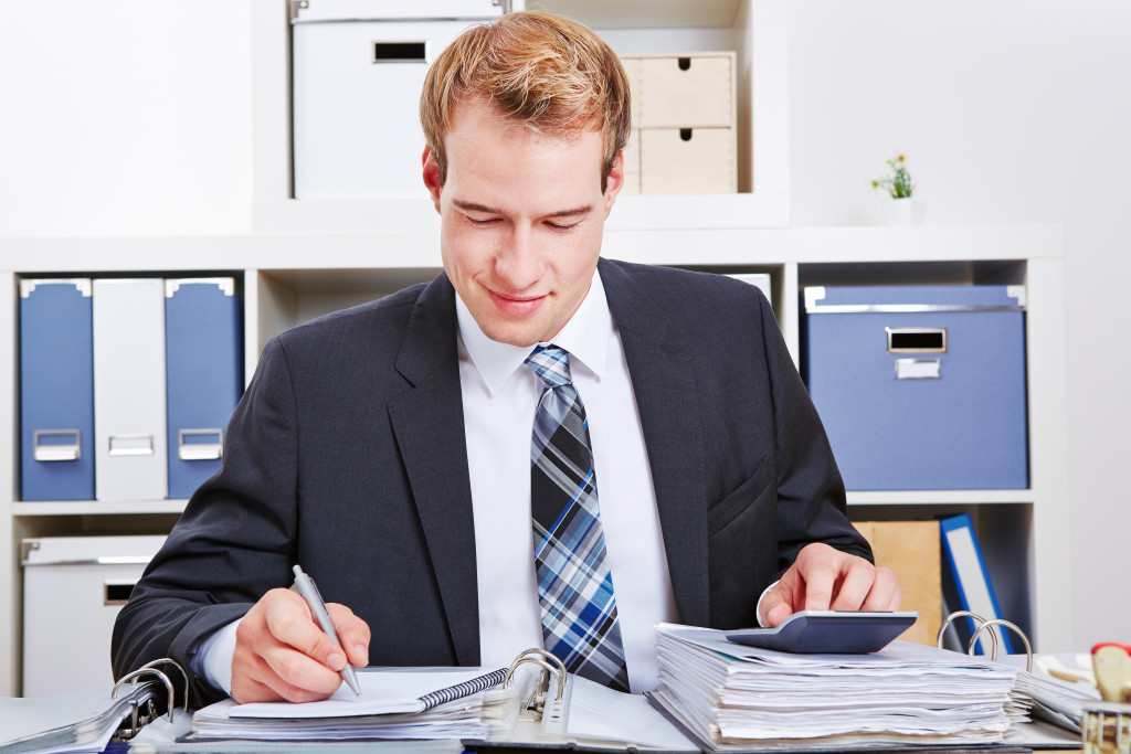 Finding right job applicant