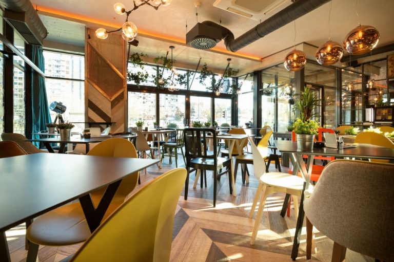 empty restaurant