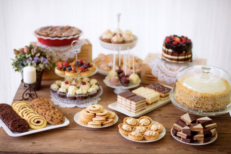5 Lucrative Holiday-Themed Businesses Anyone Can Start